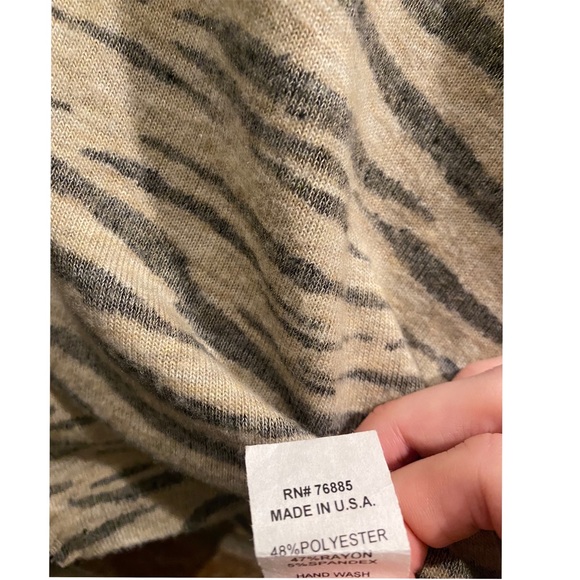 Red Haute Printed Zip Sweater - Picture 4 of 4